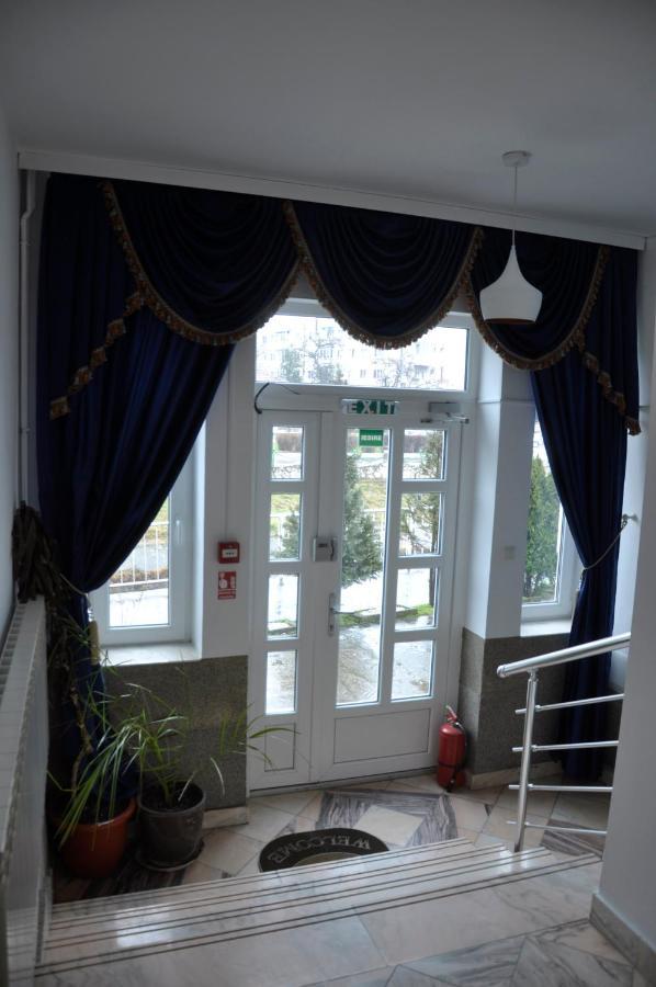 Manea Orsova Hotel Exterior foto